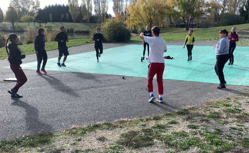 Impact économique du sport en entreprise à Toulouse, un levier pour réduire les coûts et améliorer la performance.